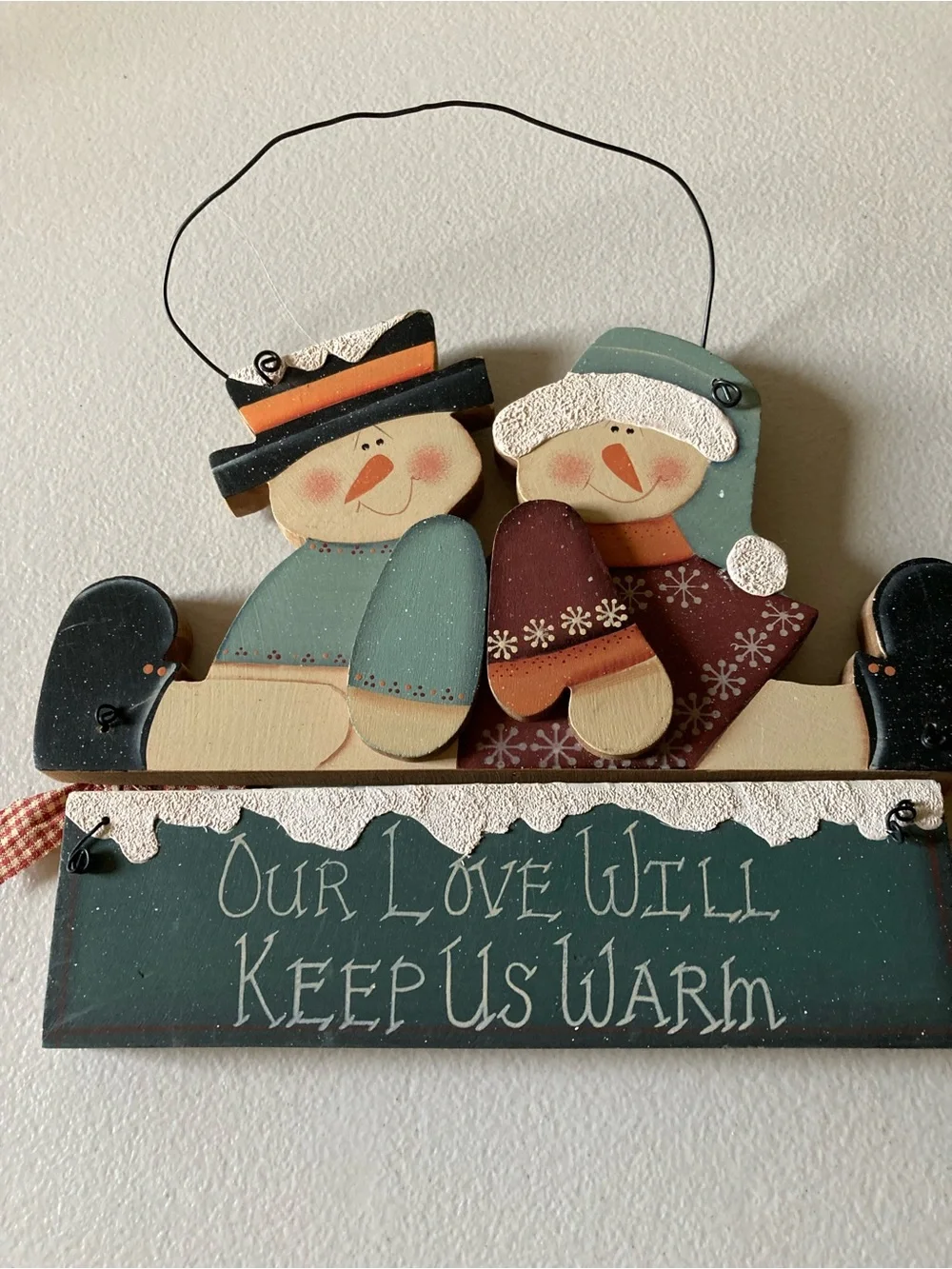 Hanging Wood Snowman Couple Plaque Sign 